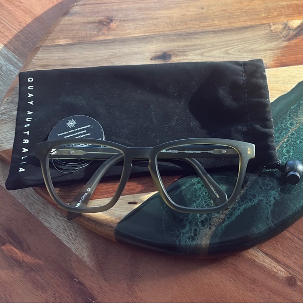 Quay Australia olive green rare